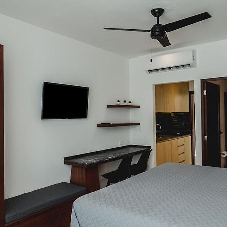Phantom Suites Плая-дель-Кармен Экстерьер фото